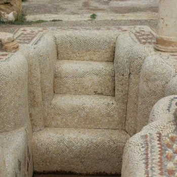 Sbeitla Tunisie 12 Marches dans le site archéologique de Sbeitla en Tunisie