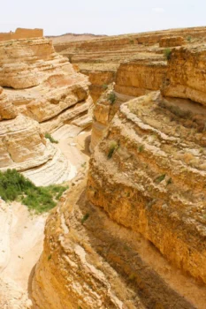 Mides Tunisie 7 Roche rouge du canyon de mides en Tunisie